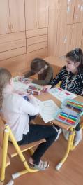 516