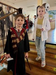 112025halloweenskyvecirek-2